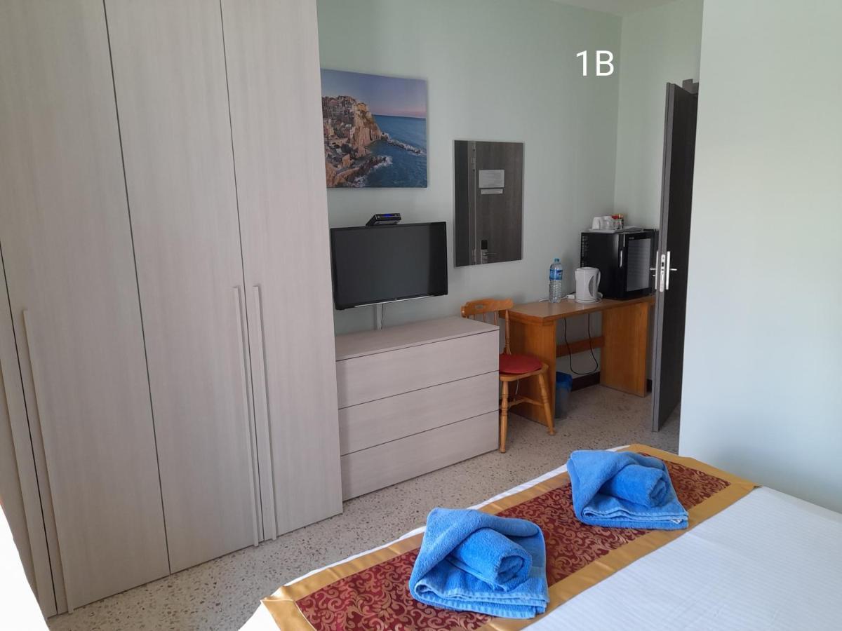 Seabreeze Holiday Guestrooms St. Paul's Bay Exterior photo
