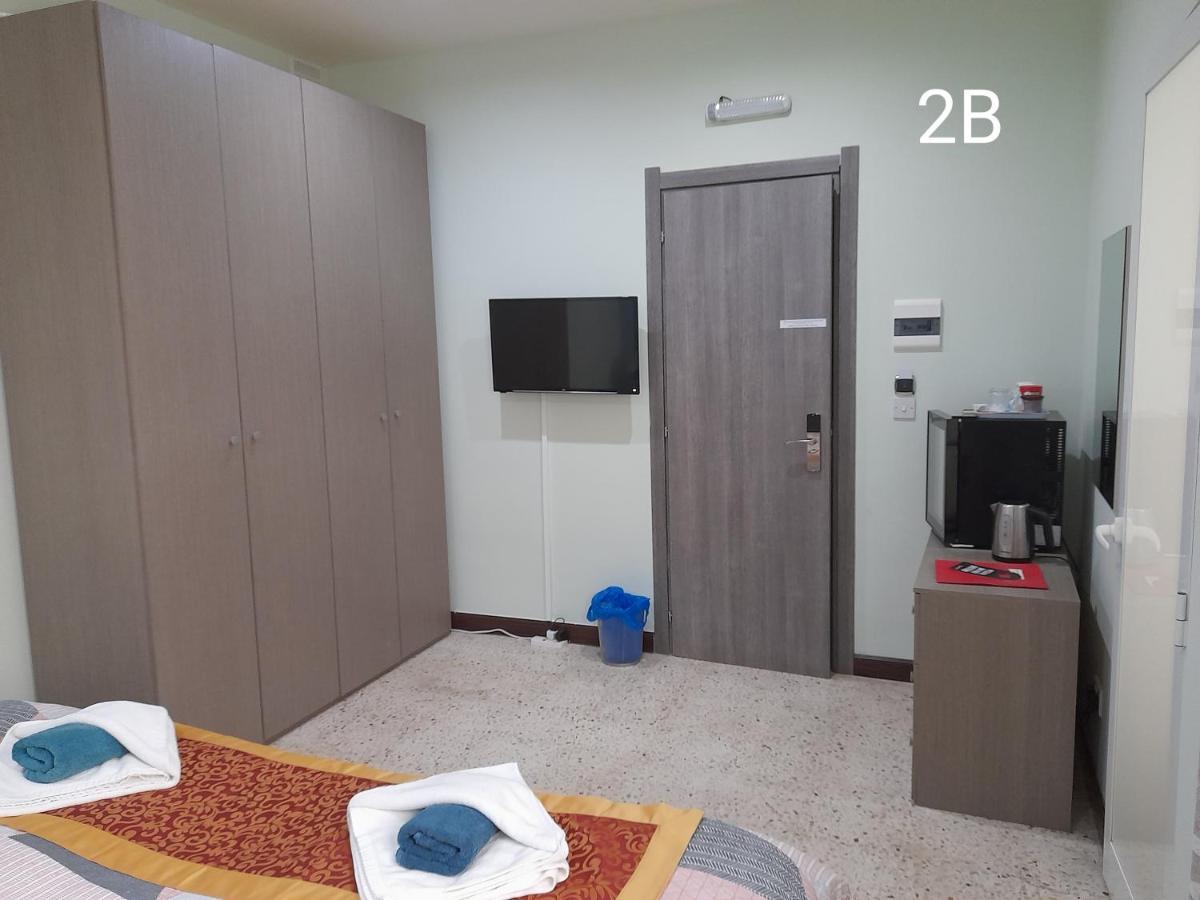 Seabreeze Holiday Guestrooms St. Paul's Bay Exterior photo