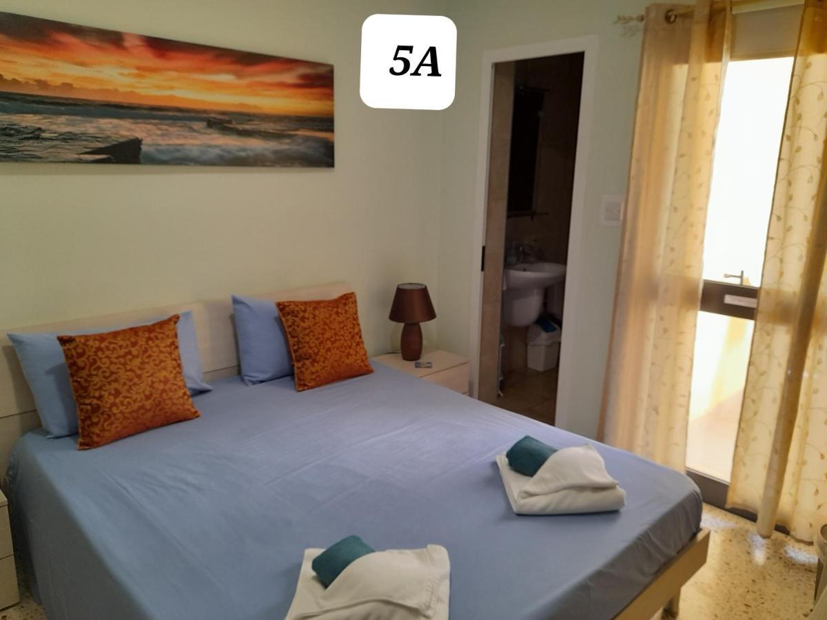 Seabreeze Holiday Guestrooms St. Paul's Bay Exterior photo